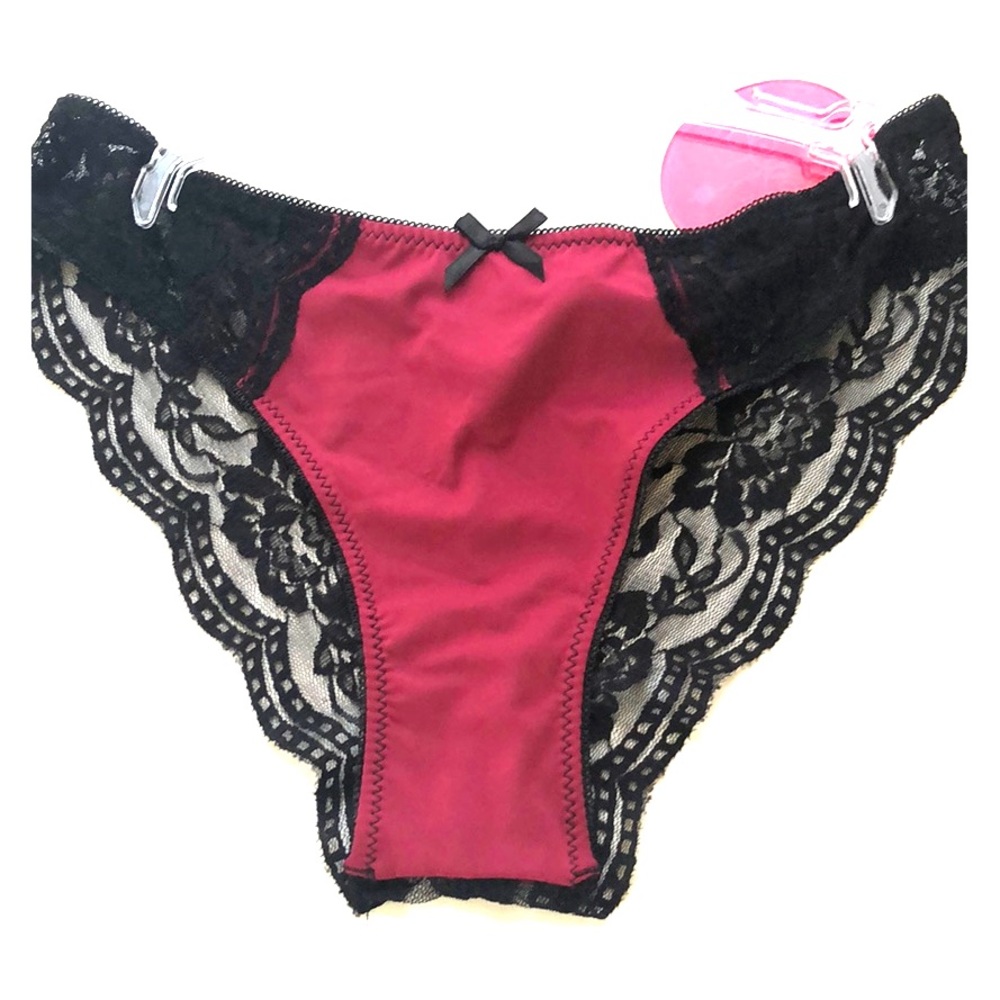 NWT Cheekie Black & Red Lace Panty.